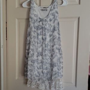 Sleeveless Italian silk blouse